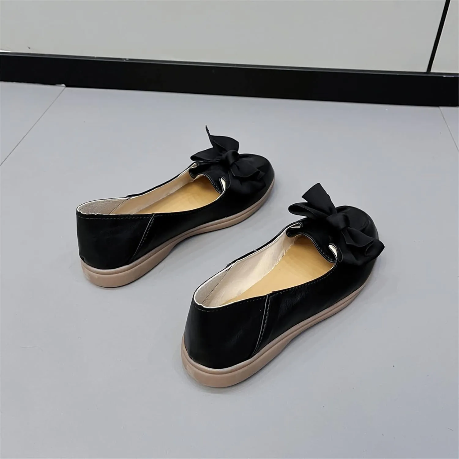 Hbeylia Women's Slip On Loafers Fashion Bowknot Design Leather Soft Comfort Round Toe Non Slip Low Heels Ballet Flats Lightweight Fall Business Formal Work Nurse Dress Loafers