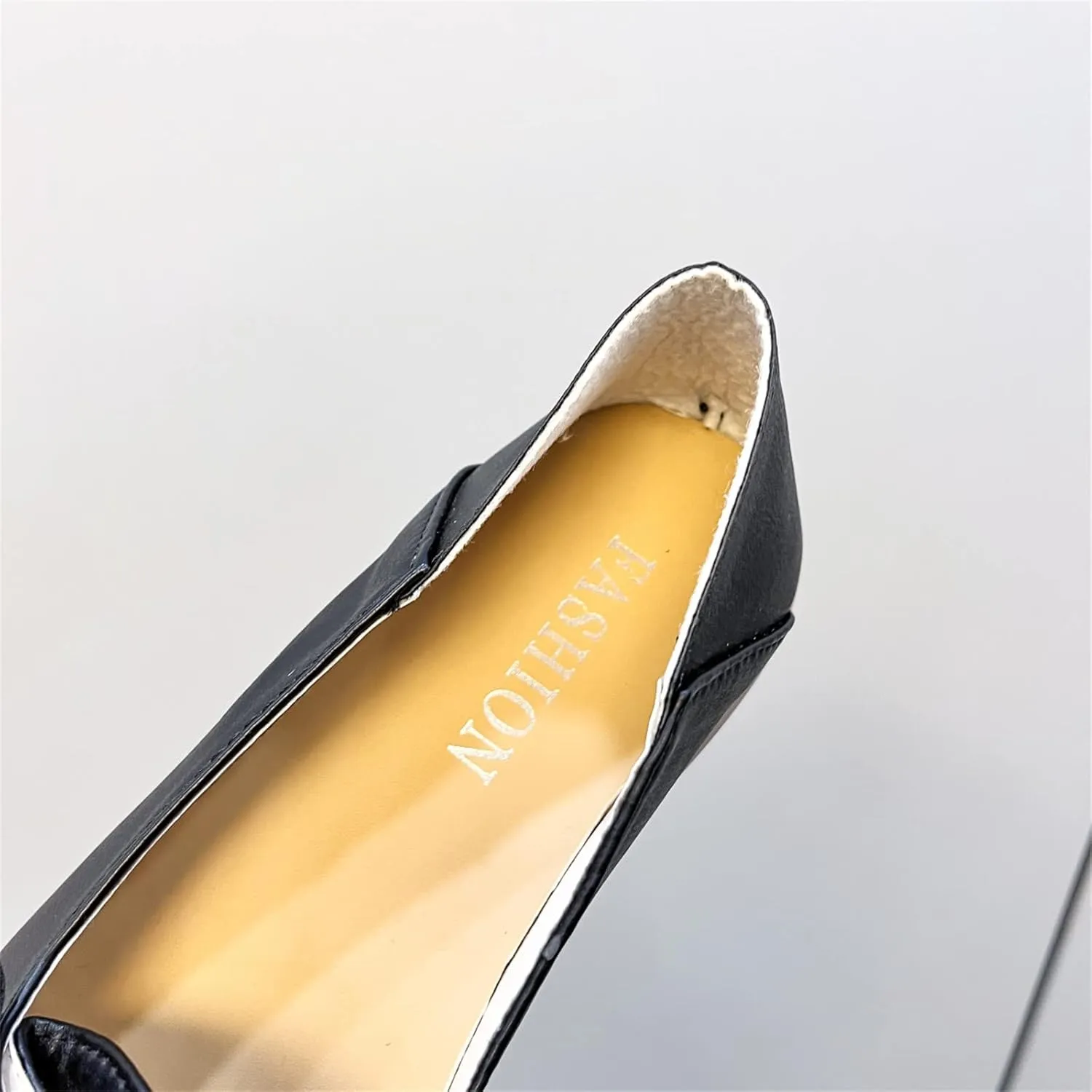 Hbeylia Women's Slip On Loafers Fashion Bowknot Design Leather Soft Comfort Round Toe Non Slip Low Heels Ballet Flats Lightweight Fall Business Formal Work Nurse Dress Loafers